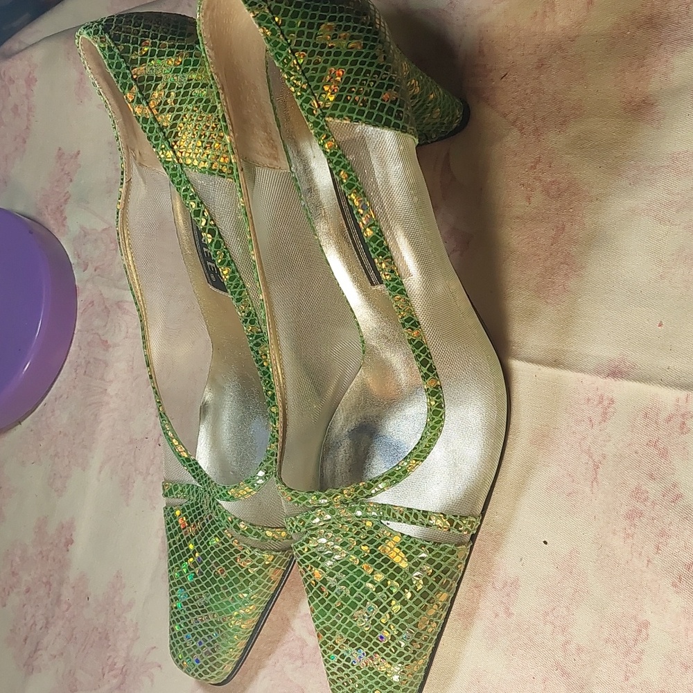 JRENEE Heels - Picture 3 of 6